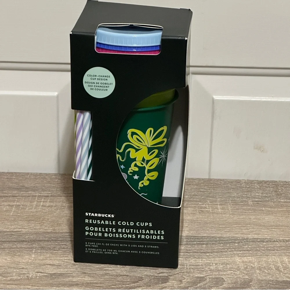 Starbucks Reusable‎ Cold Cups 24oz, 5 Pack w/ Lids & Straw, Color Changing, NEW